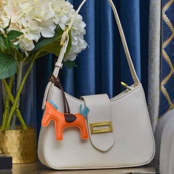 🆕 Equestrian Lucky Horse-Pony Purse Tag or Keychain - Grey and Pink 🐴 - Picture 5 of 6